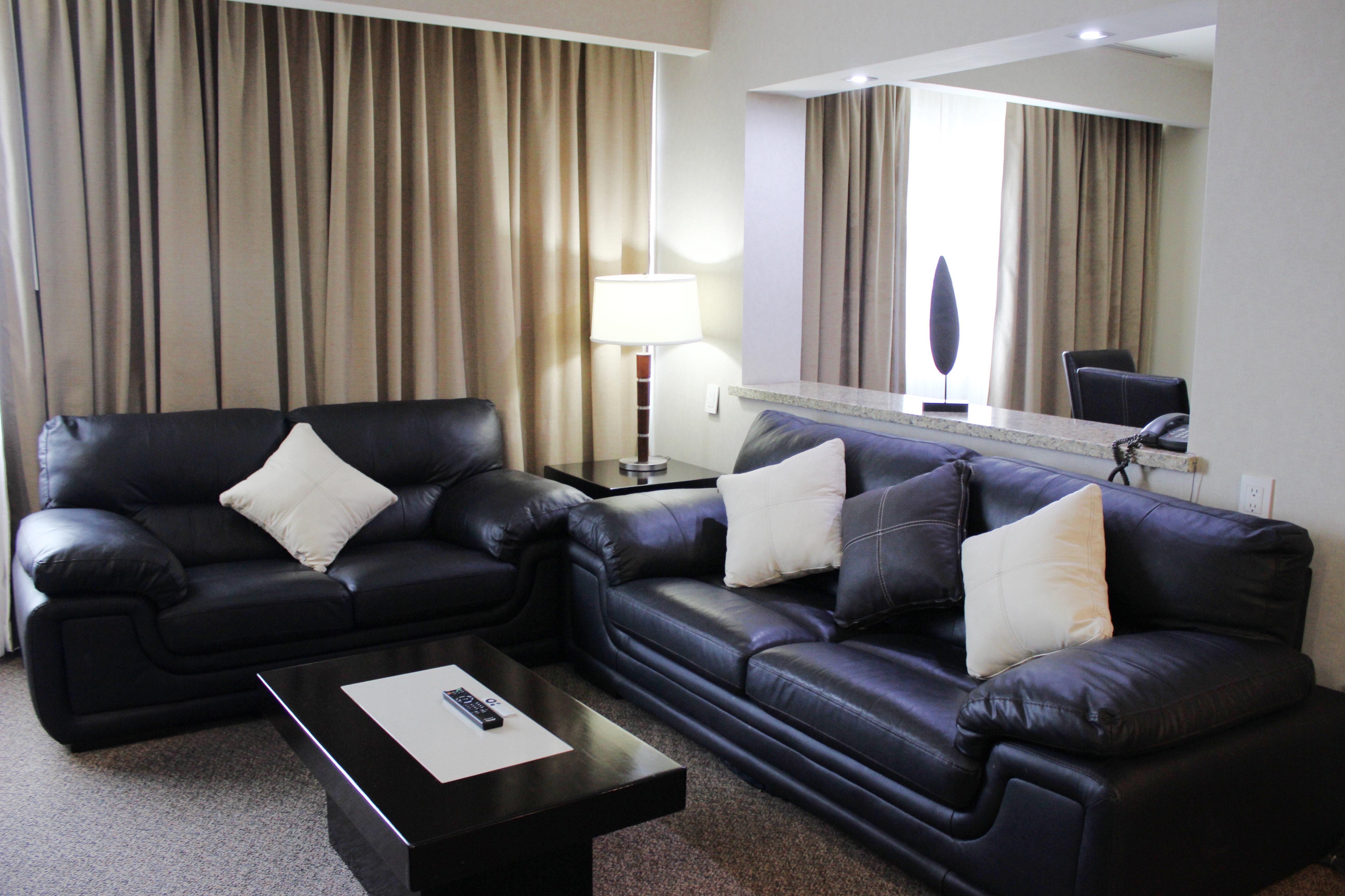 Crowne Plaza Leon By Ihg Hotel Exterior photo