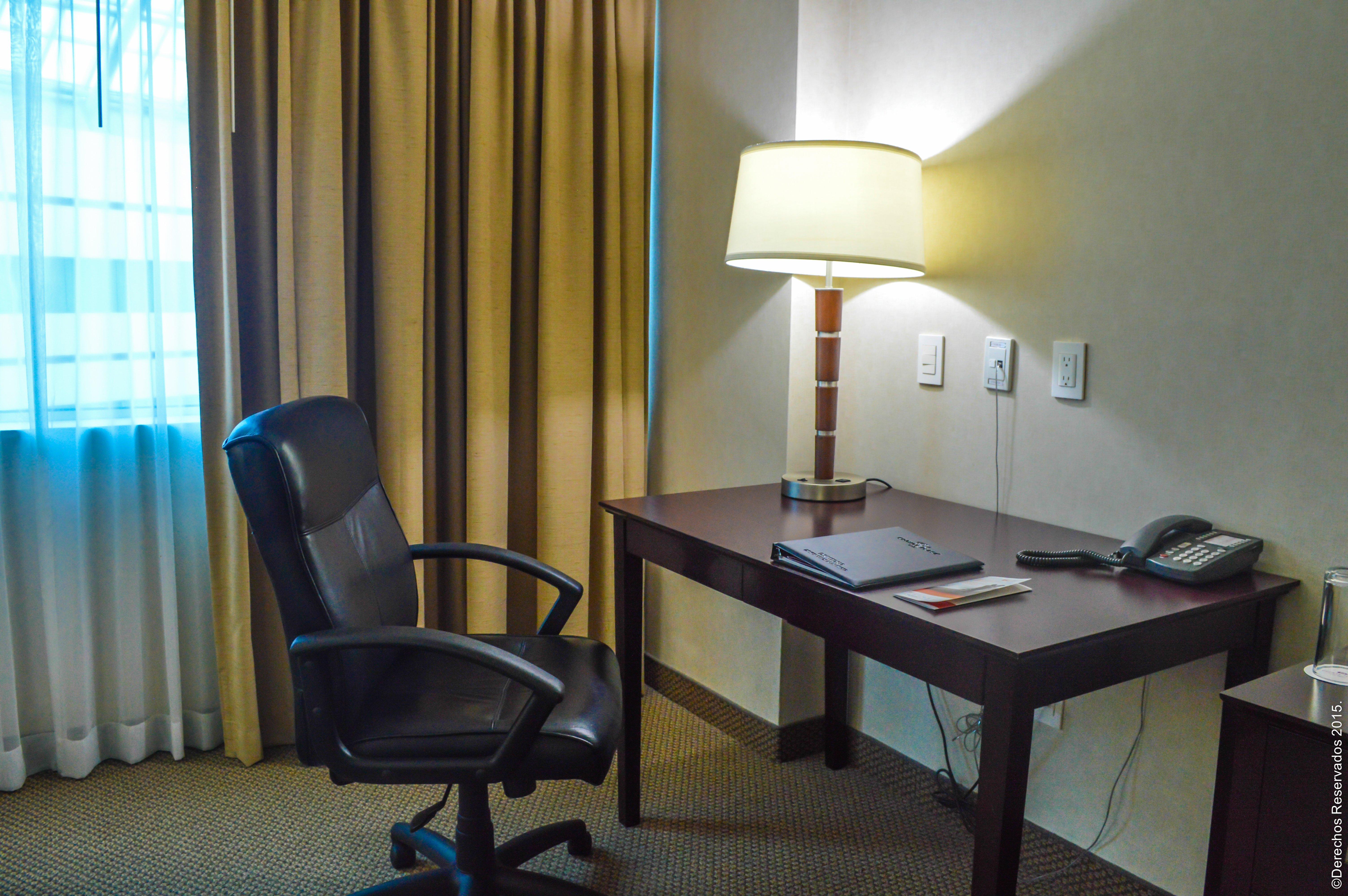 Crowne Plaza Leon By Ihg Hotel Exterior photo