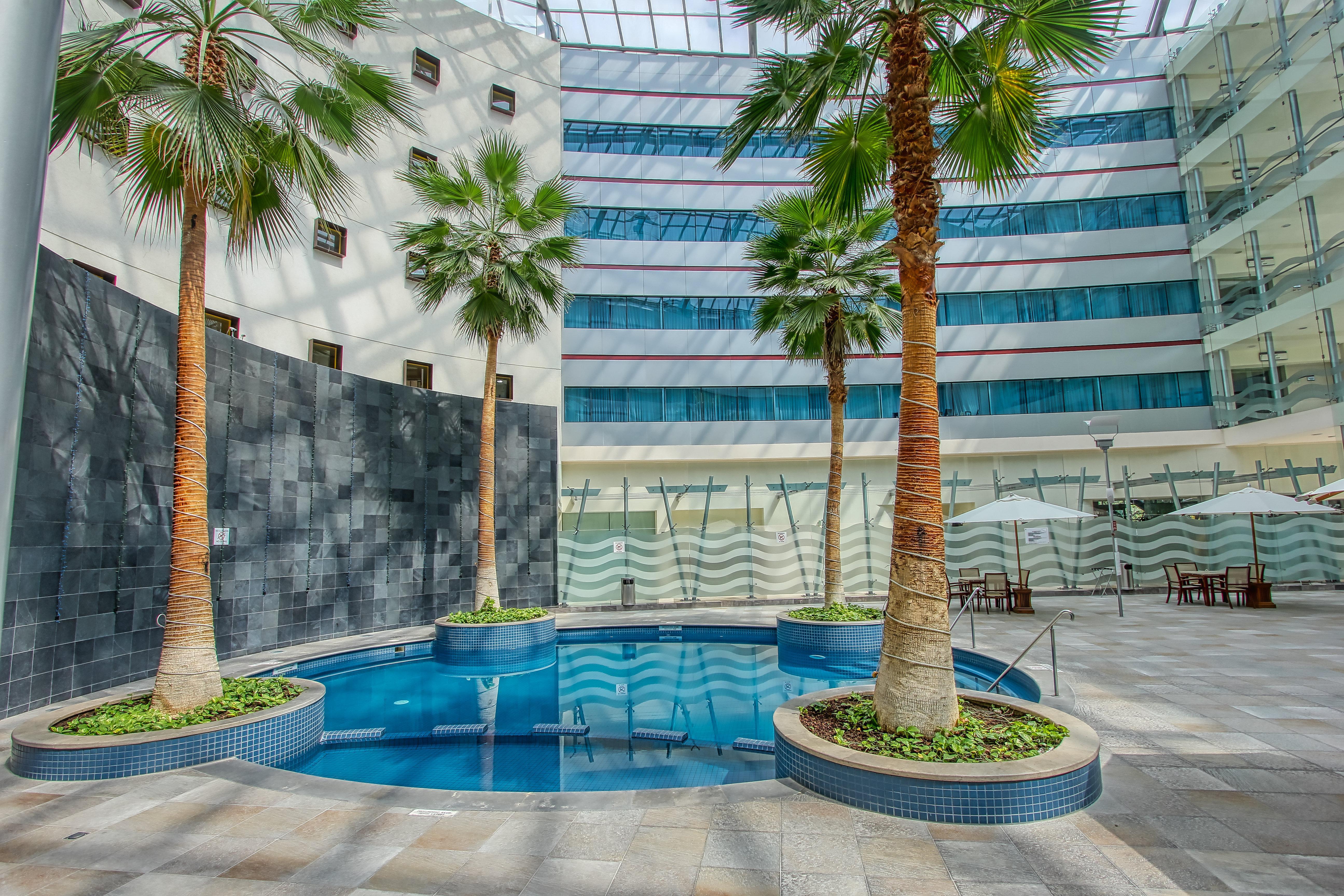 Crowne Plaza Leon By Ihg Hotel Exterior photo